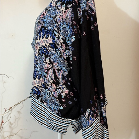 Free People long sleeve crop top - Picture 2 of 3